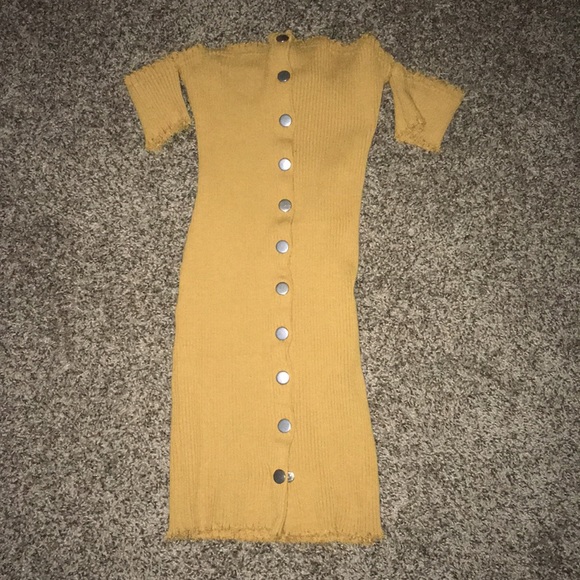 Dress for sale - Picture 1 of 2